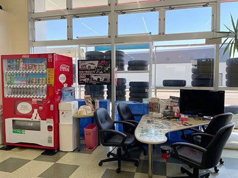 タイヤ天国　分水店_店舗画像_003