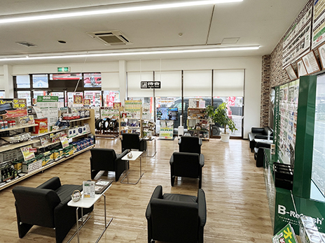 タイヤ館 長尾_店舗画像_003
