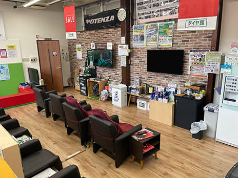 タイヤ館 堺_店舗画像_003