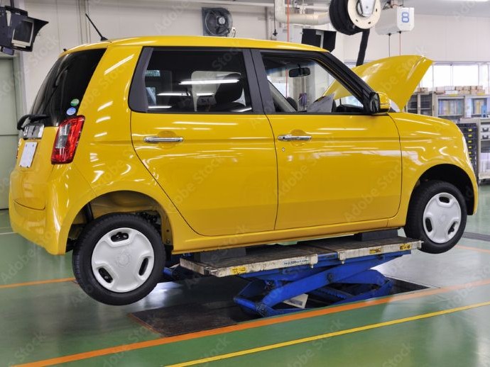 軽自動車のタイヤ交換はいくら？費用と工賃の相場、依頼先の違いを解説