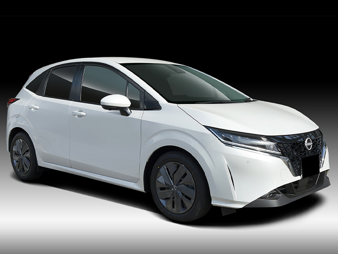 「ノート」の魅力は爽快な走りと快適に過ごせる室内空間。その気持ち良さ、楽しさをさらに高めてくれる歴代モデルにおすすめのタイヤを紹介します