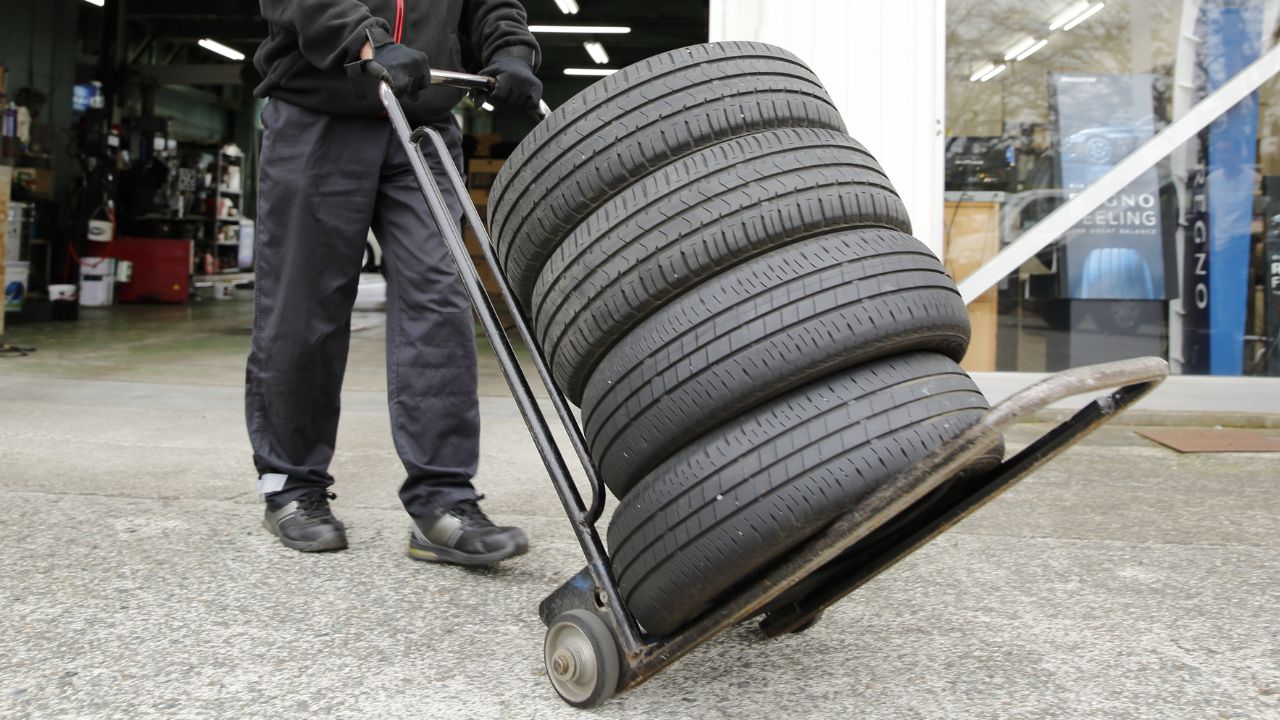 廃タイヤの写真