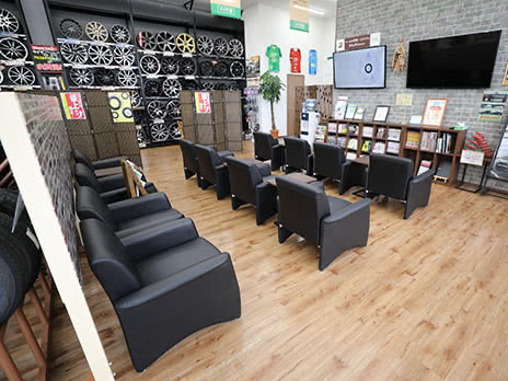 タイヤ館 とっとりバイパス店_店舗画像_003