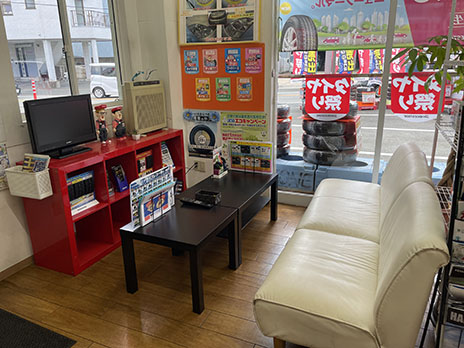 ミスタータイヤマン久我空港_店舗画像_003
