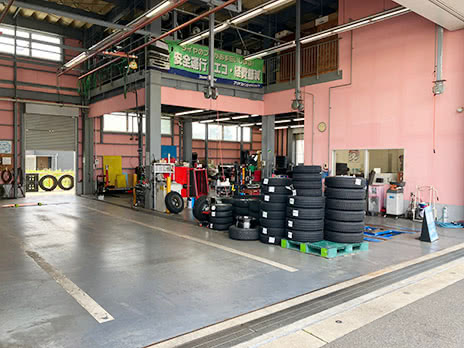 ブリヂストン城川原タイヤセンター_店舗画像_005
